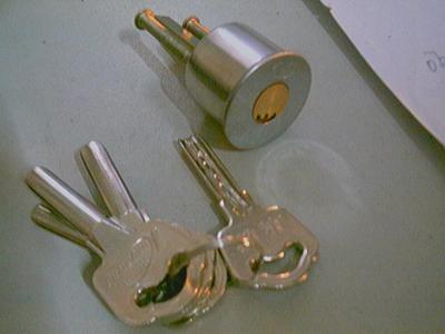 【一字鎖頭、十字鎖頭、防火鎖頭、雙排珠鎖頭、電子鎖頭】價(jià)格,廠家,圖片,鎖具配件,中山小欖奇盾五金制品廠-